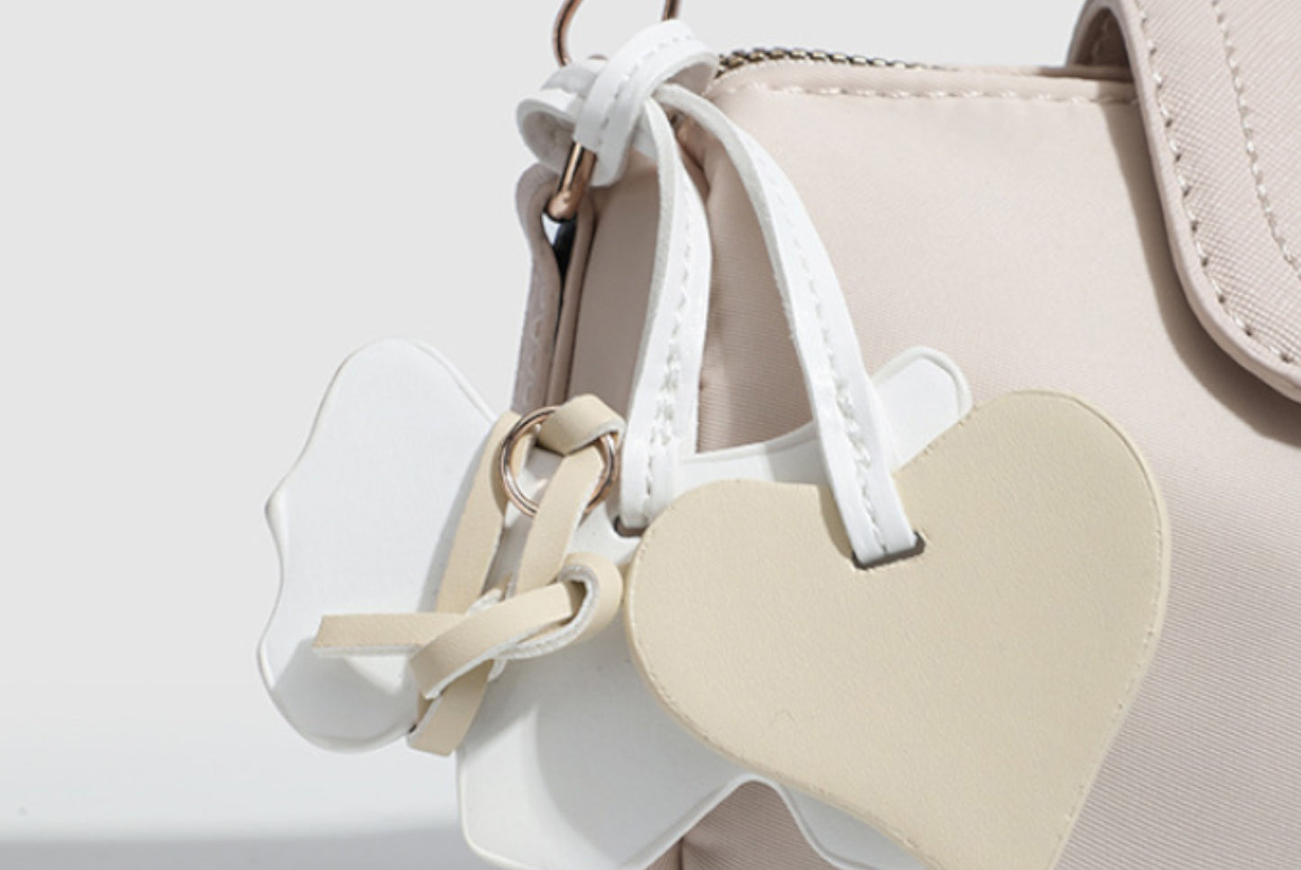 Stylish and versatile commuter handbag