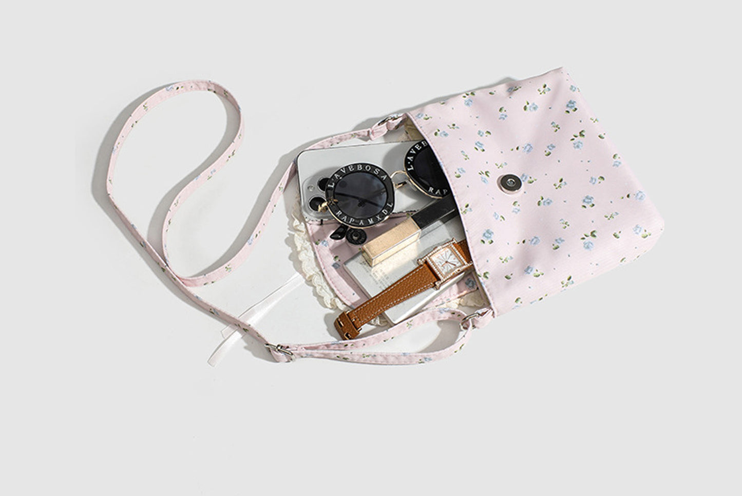Fresh and elegant floral crossbody bag