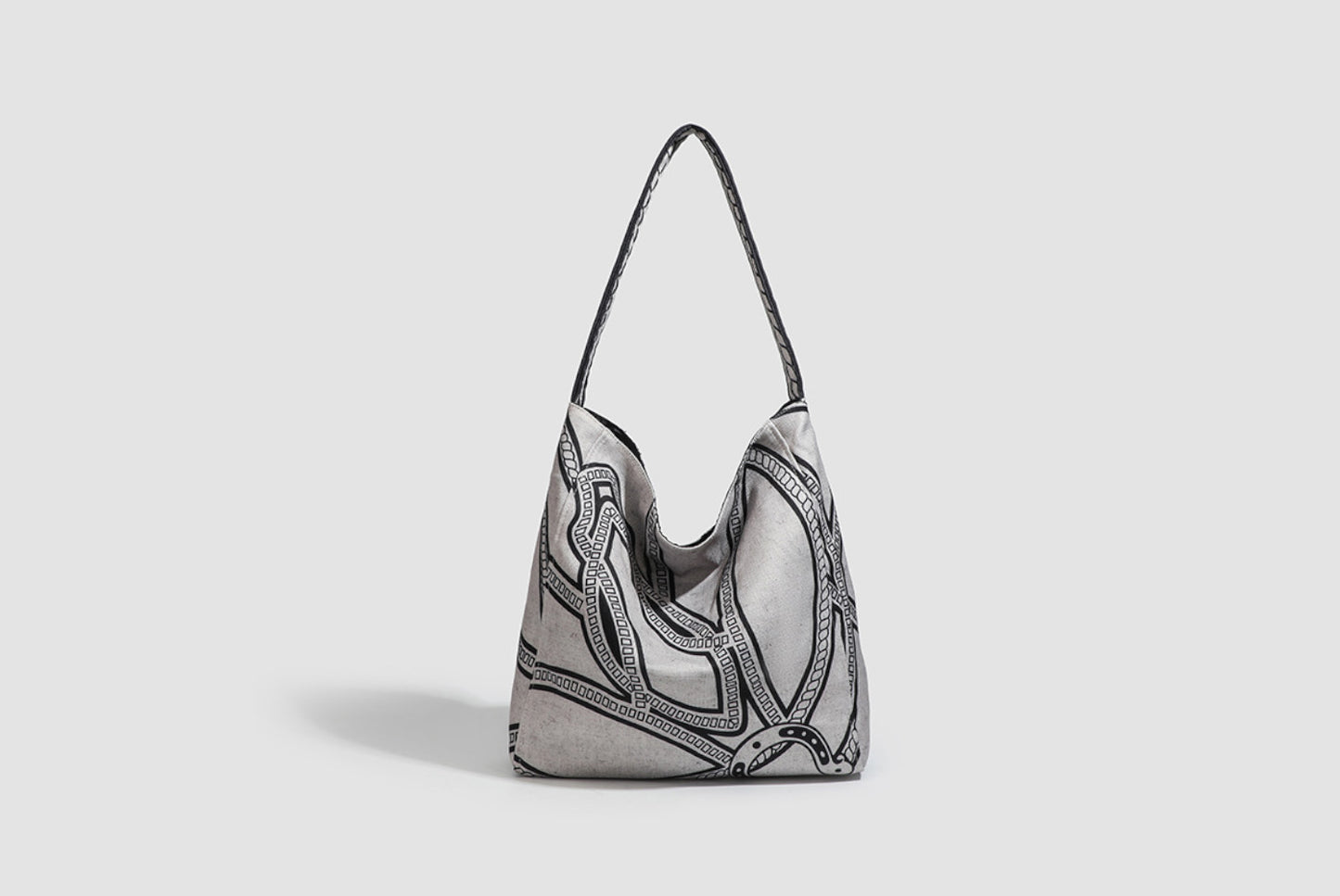 Simple and versatile canvas shoulder bag for women