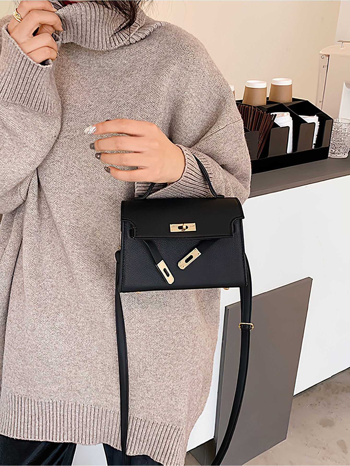 Stylish Lock Buckle Women's Bag - 5 Colours