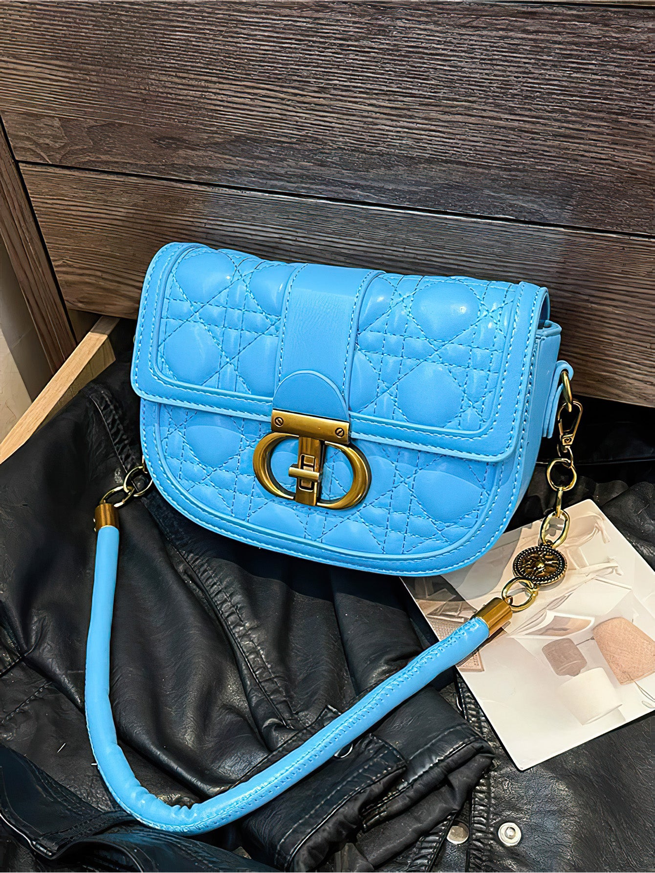 Urban Elegance Redefined: Luxe Saddle Bag with Diamond Quilting - 7 Colours
