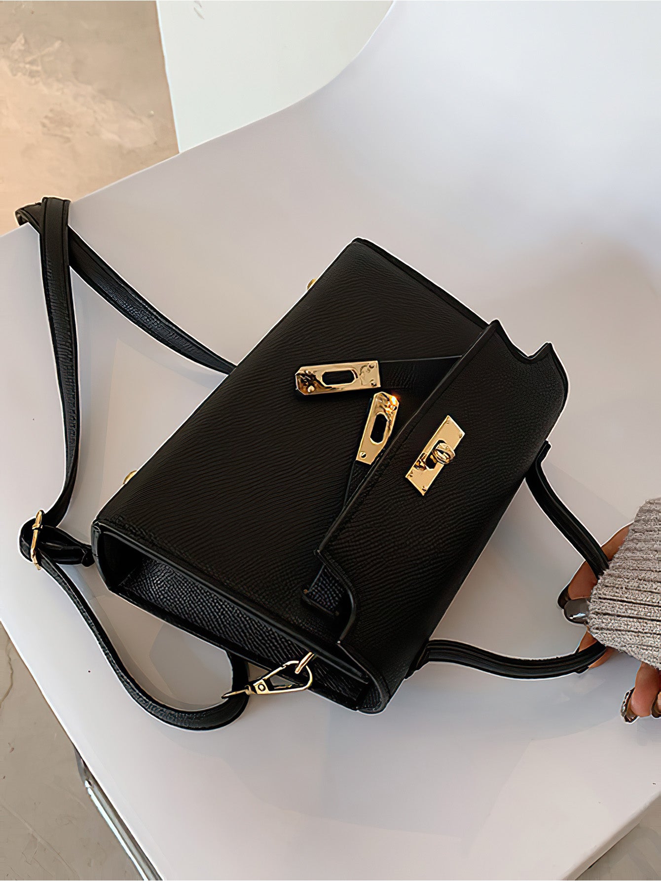 Stylish Lock Buckle Women's Bag - 5 Colours