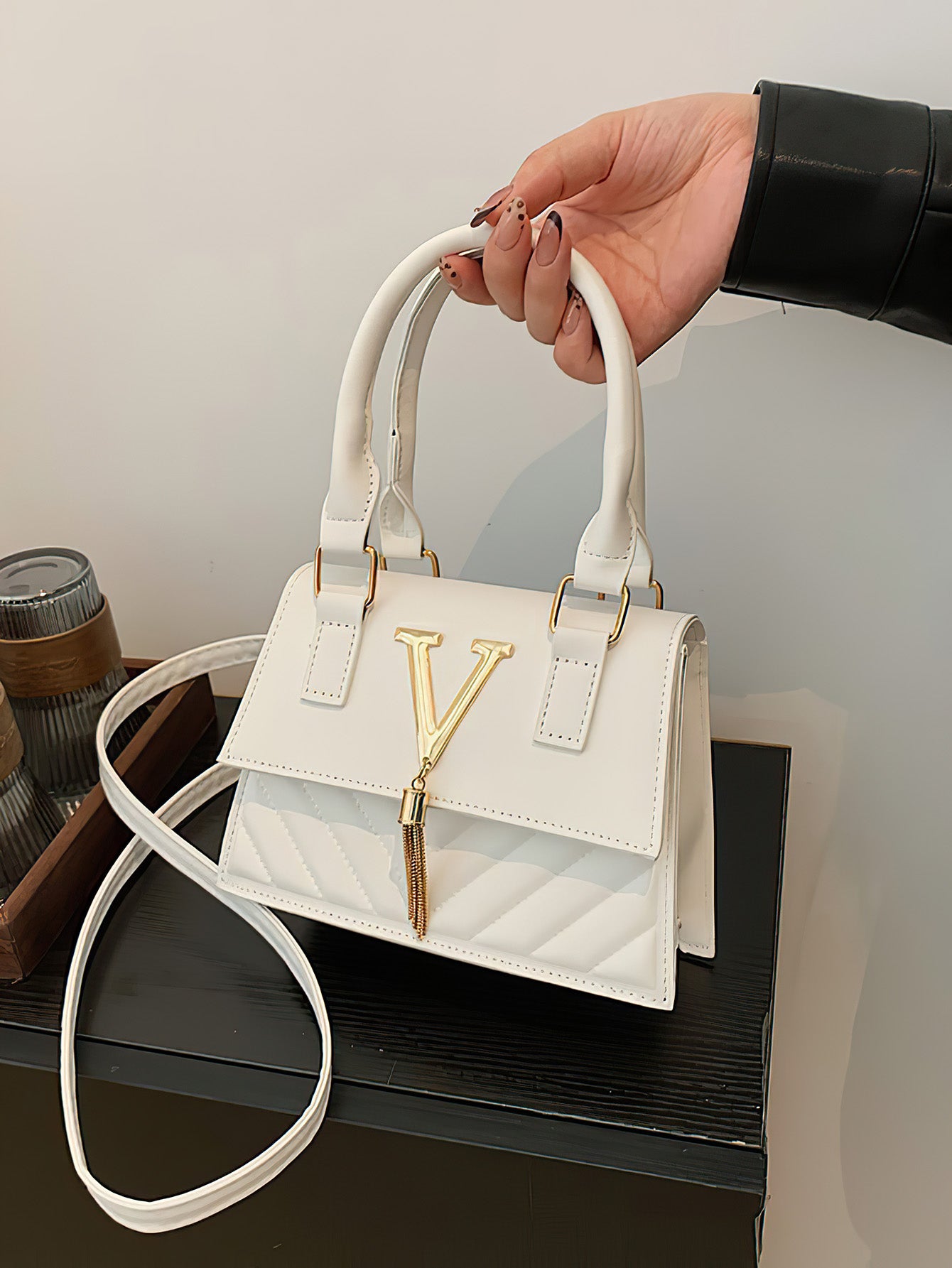 Retro Chic Square Bag: Effortless Versatility for Modern Life - 4 Colours