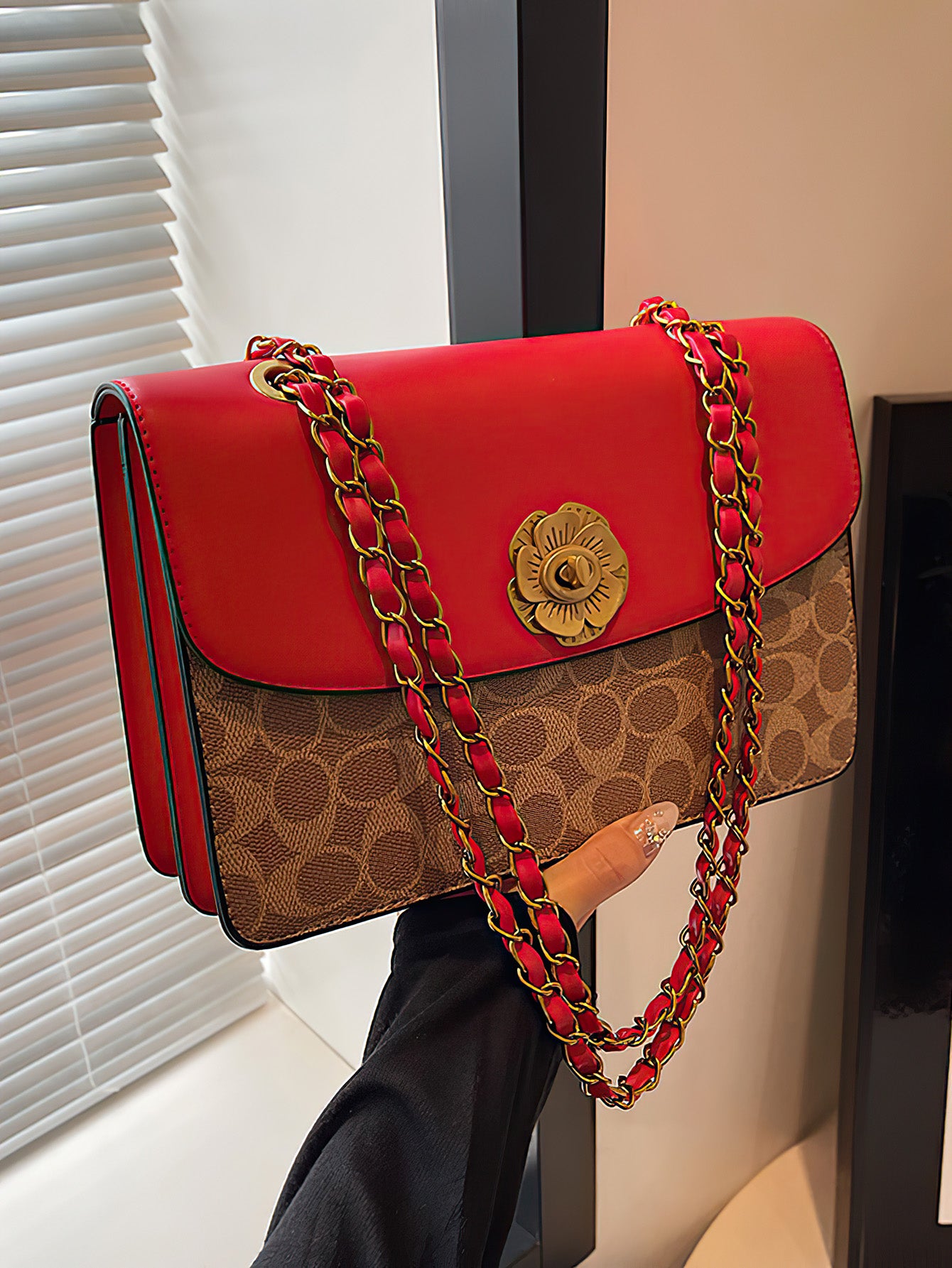 Classic Camellia Floral Women's Crossbody Chain Bag - 6 Colours
