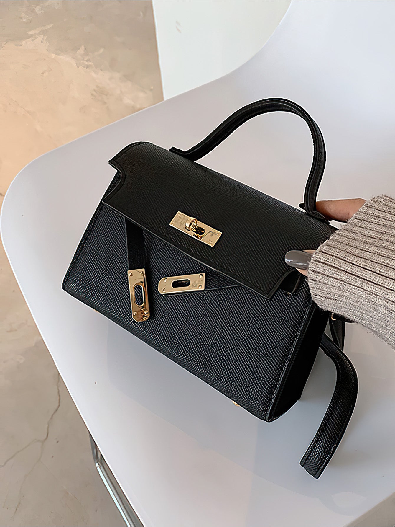 Stylish Lock Buckle Women's Bag - 5 Colours