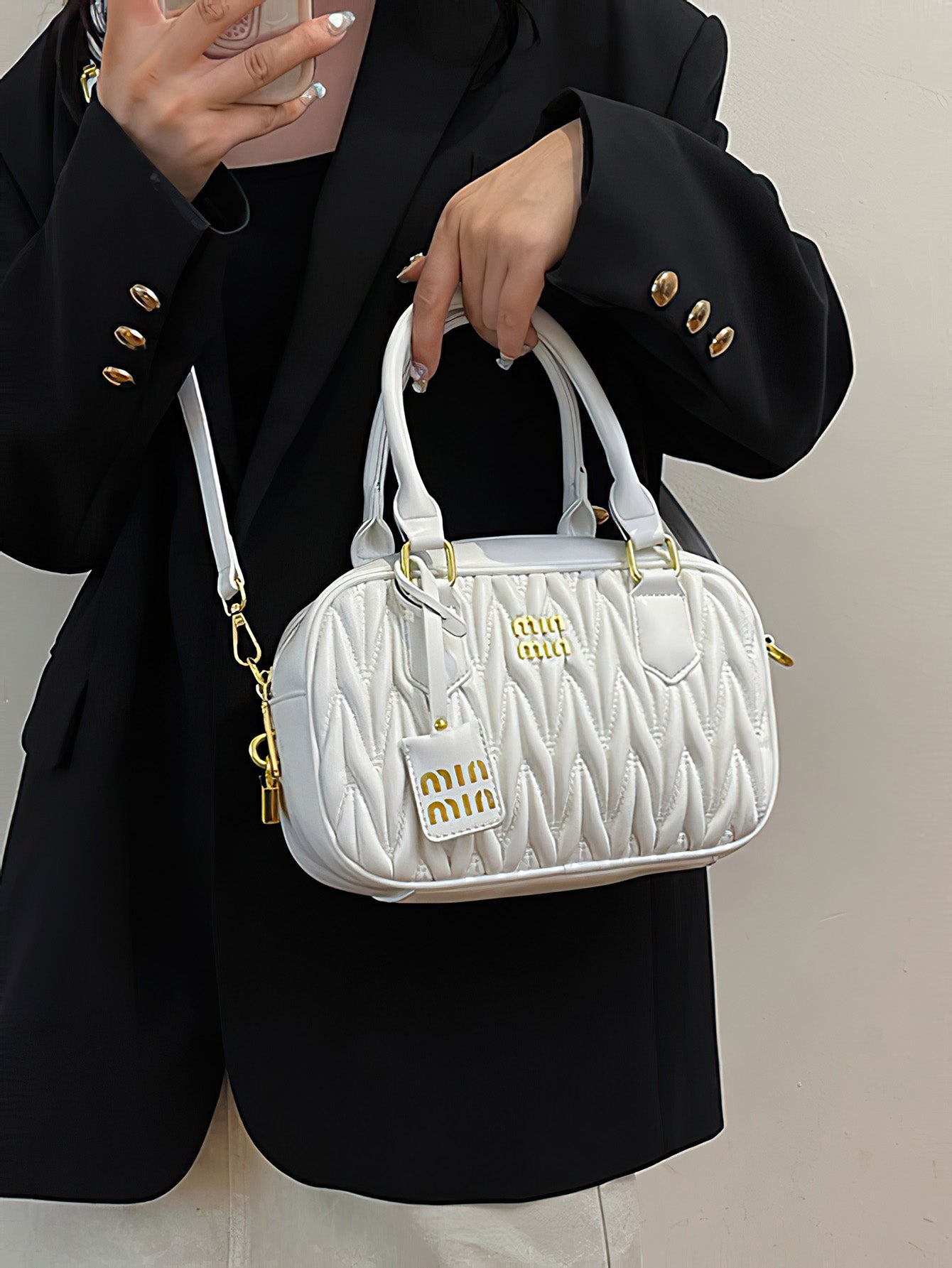 Chic Bowling Bag: Modern Elegance with Urban Minimalism - 6 Colours