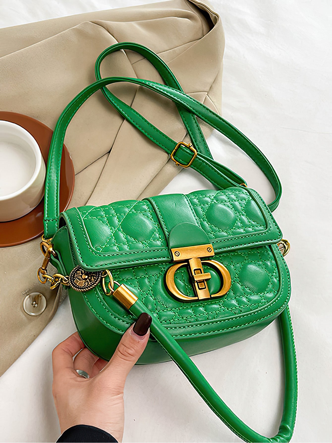 Urban Elegance Redefined: Luxe Saddle Bag with Diamond Quilting - 7 Colours