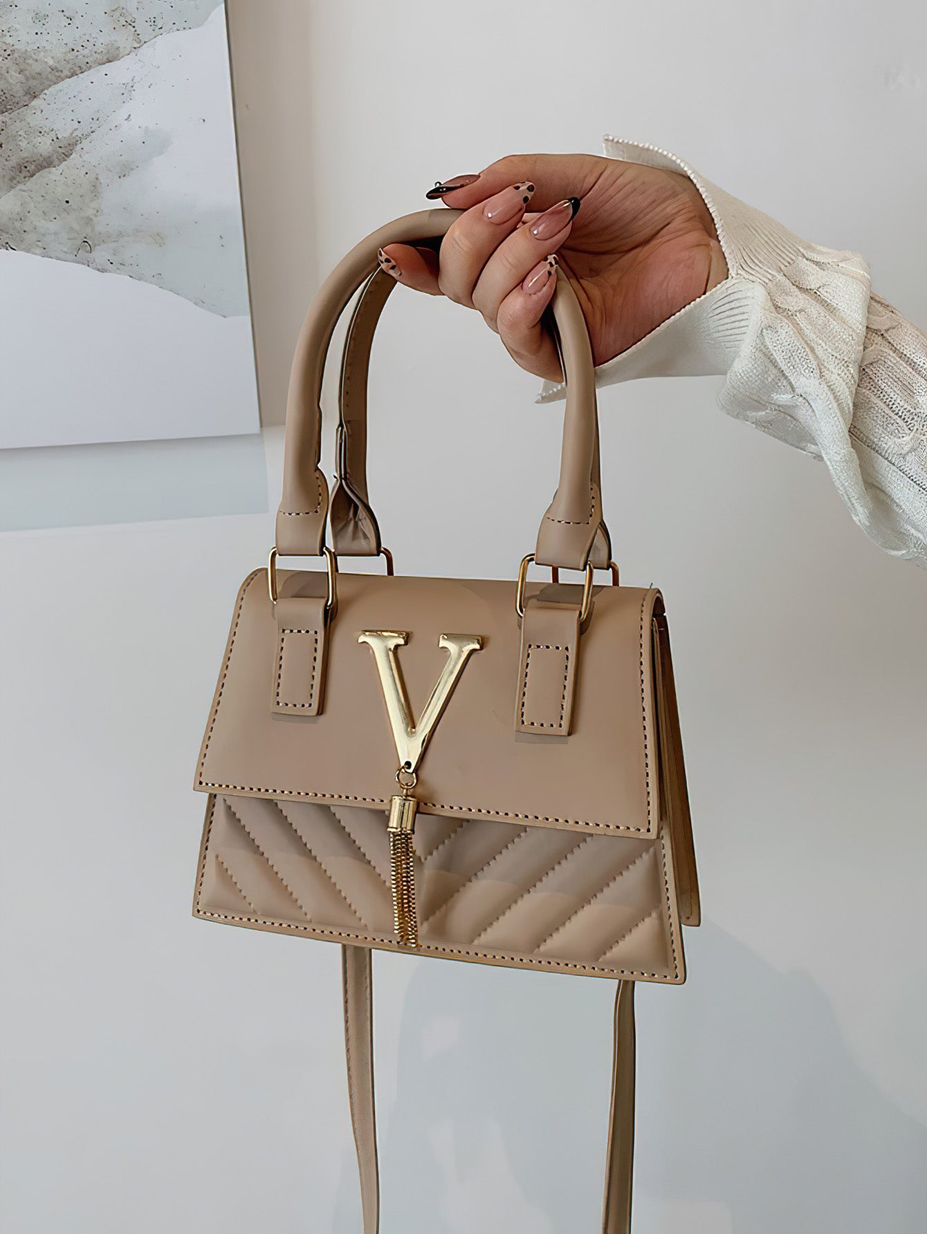 Retro Chic Square Bag: Effortless Versatility for Modern Life - 4 Colours