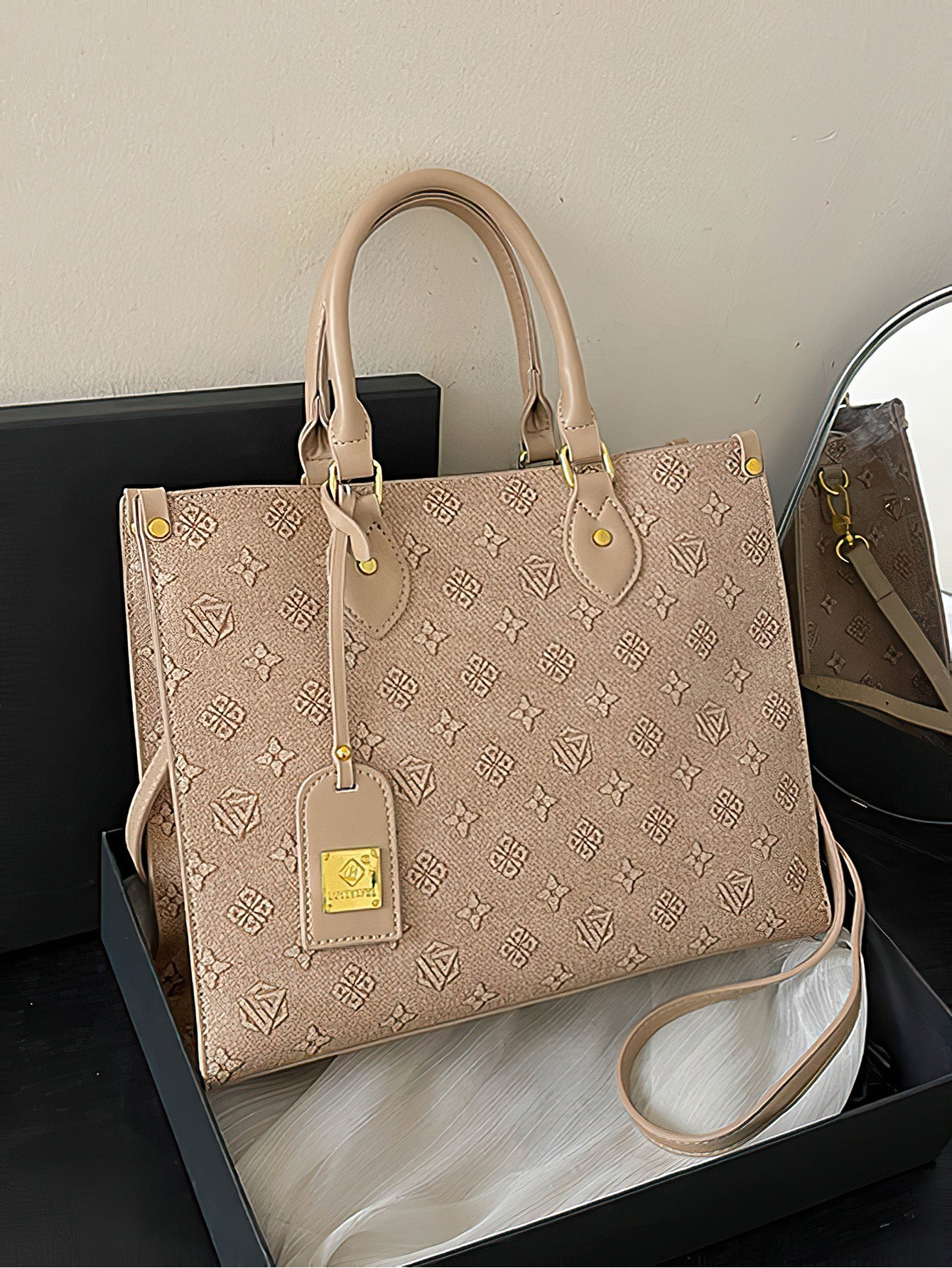 Luxury Vintage Monogram Tote Bag: Timeless Elegance, Modern Functionality - 3 Colours