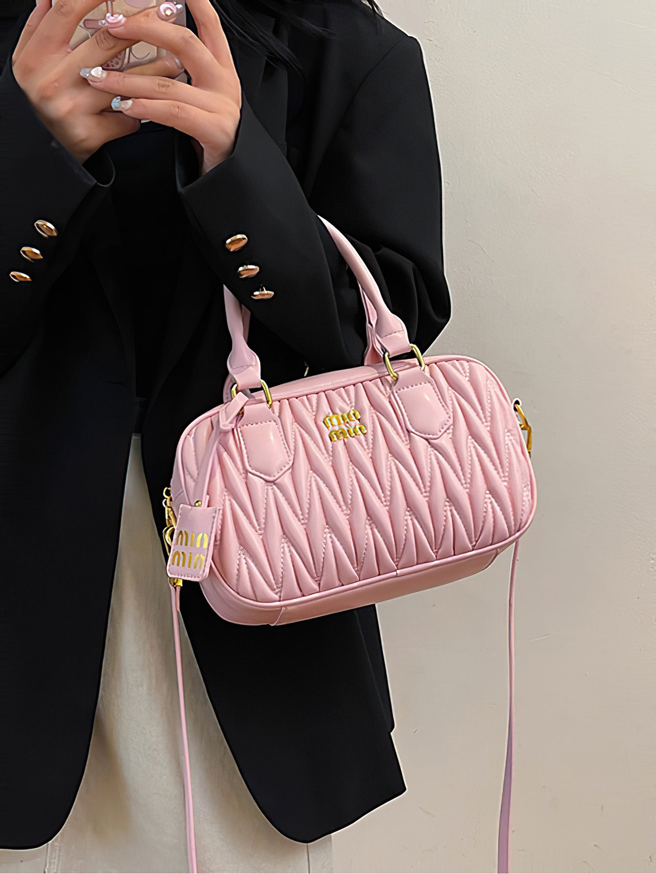 Chic Bowling Bag: Modern Elegance with Urban Minimalism - 6 Colours