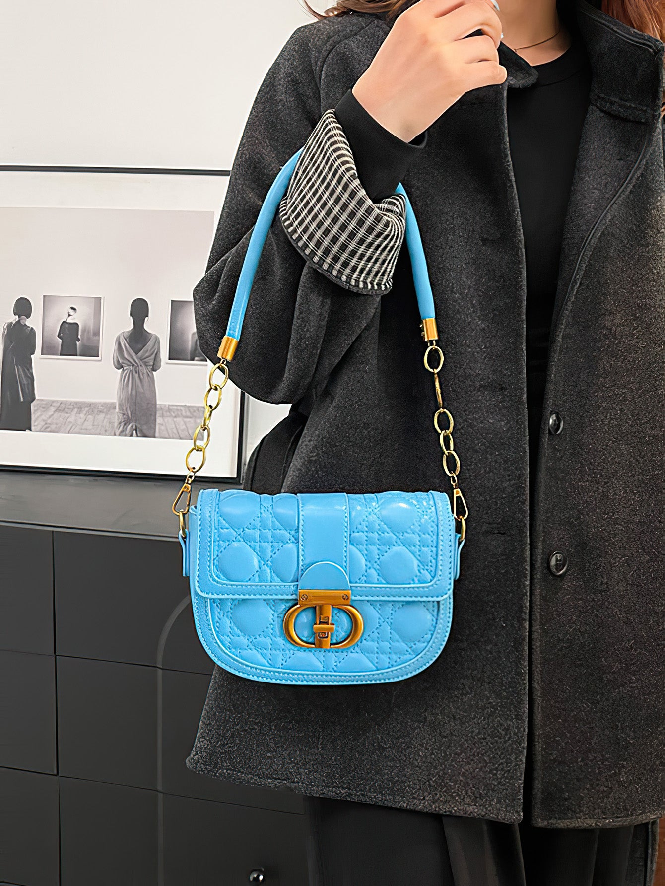 Urban Elegance Redefined: Luxe Saddle Bag with Diamond Quilting - 7 Colours