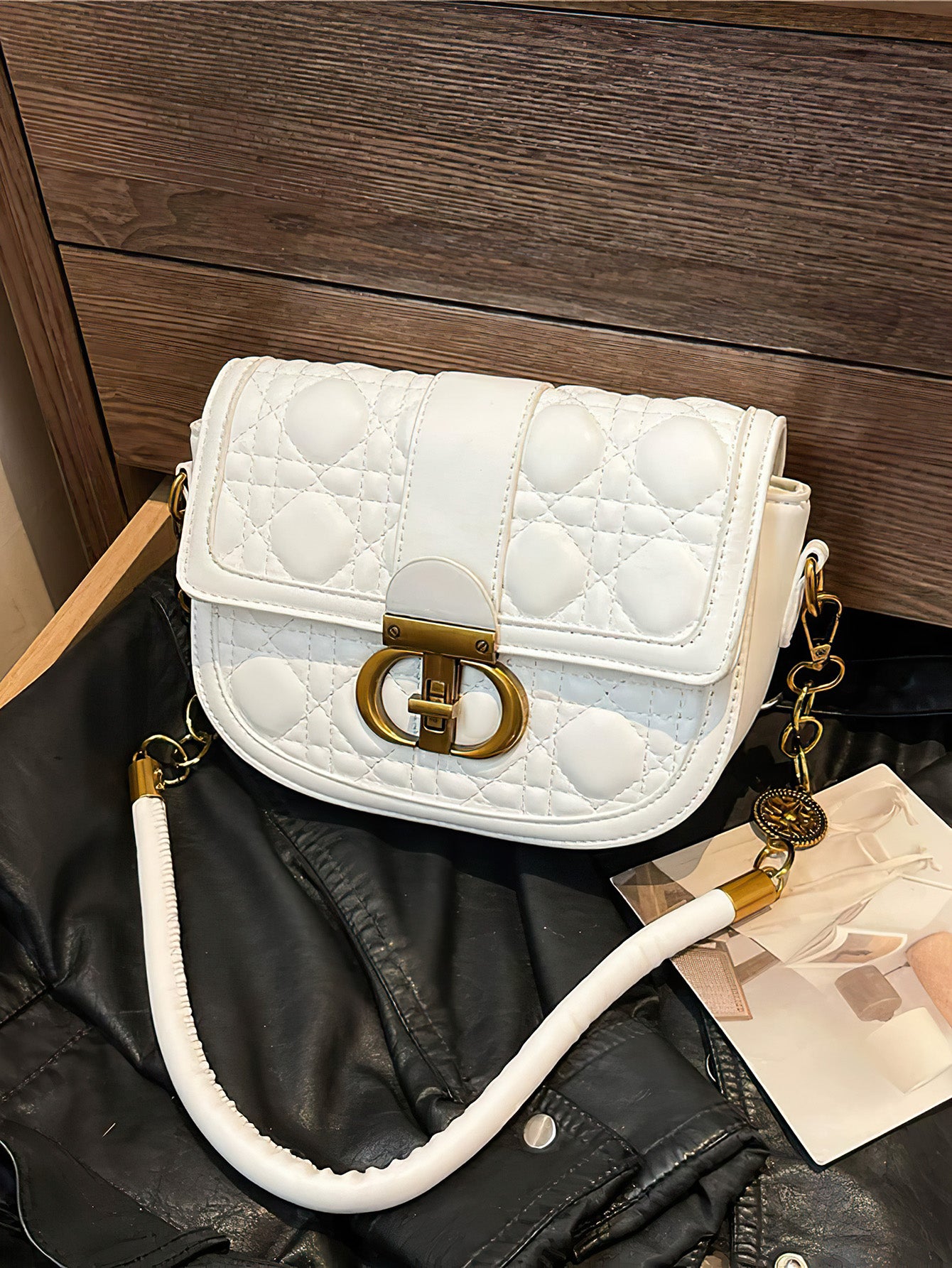 Urban Elegance Redefined: Luxe Saddle Bag with Diamond Quilting - 7 Colours