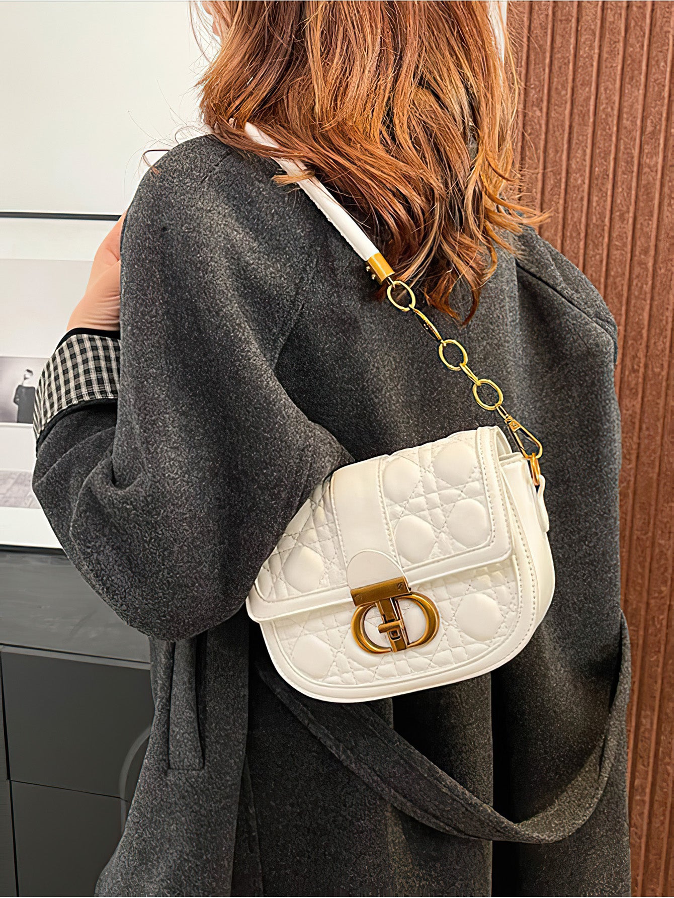 Urban Elegance Redefined: Luxe Saddle Bag with Diamond Quilting - 7 Colours