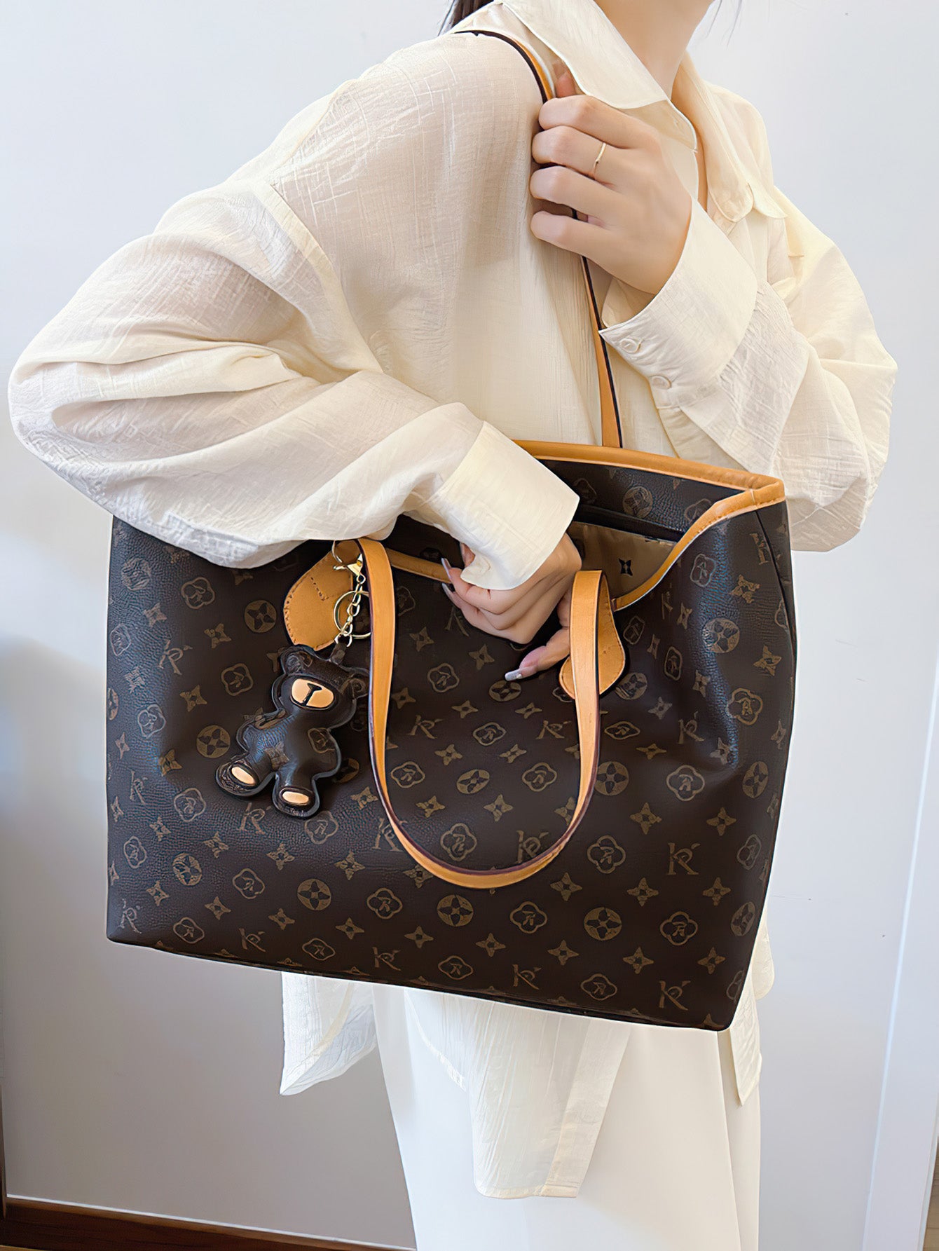 levate Your Style: Chic Spacious PU Tote Bag for Modern Women - 2 Colours