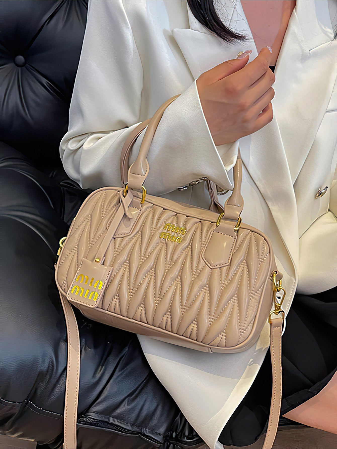 Chic Bowling Bag: Modern Elegance with Urban Minimalism - 6 Colours