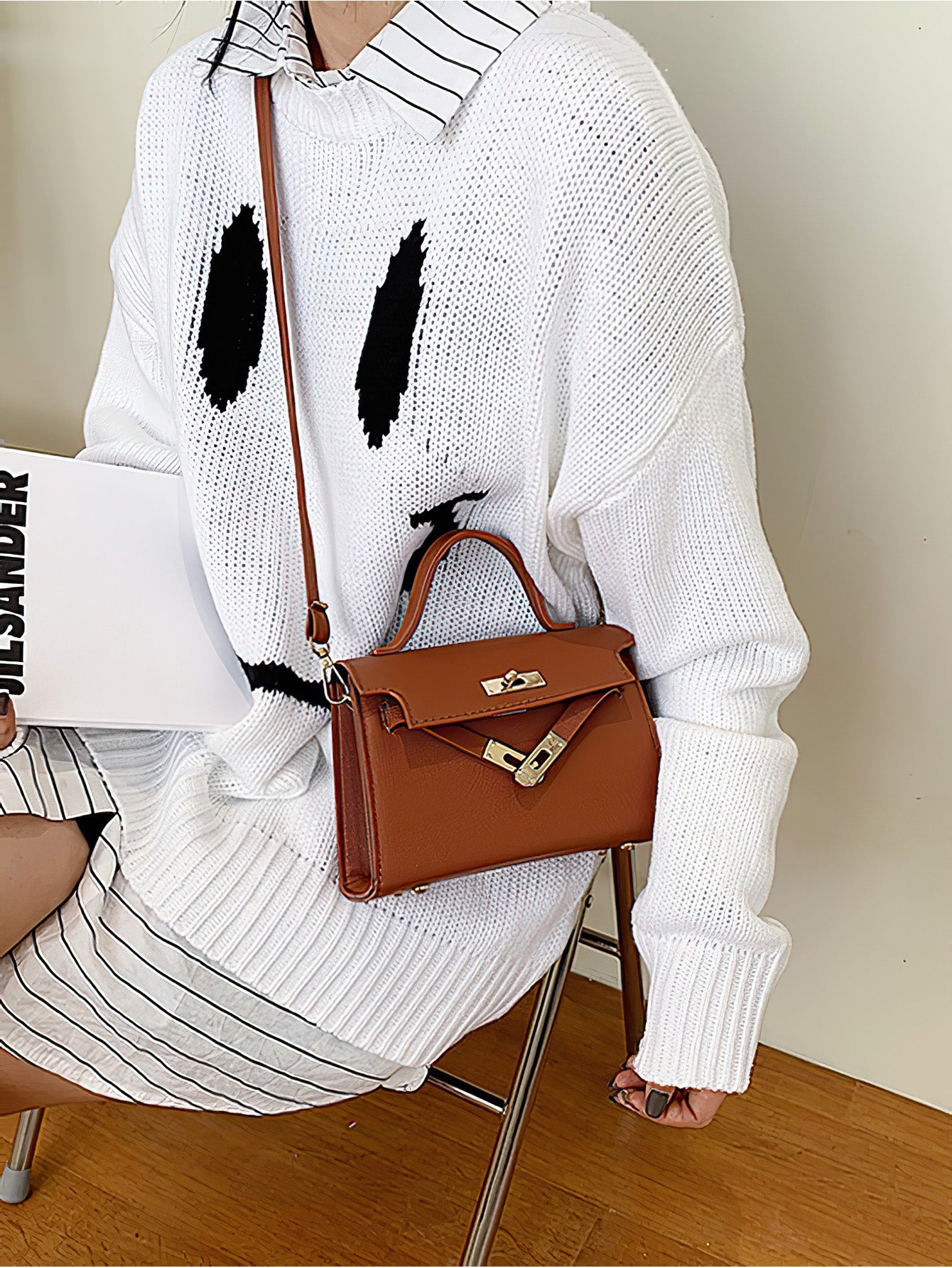 Stylish Lock Buckle Women's Bag - 5 Colours