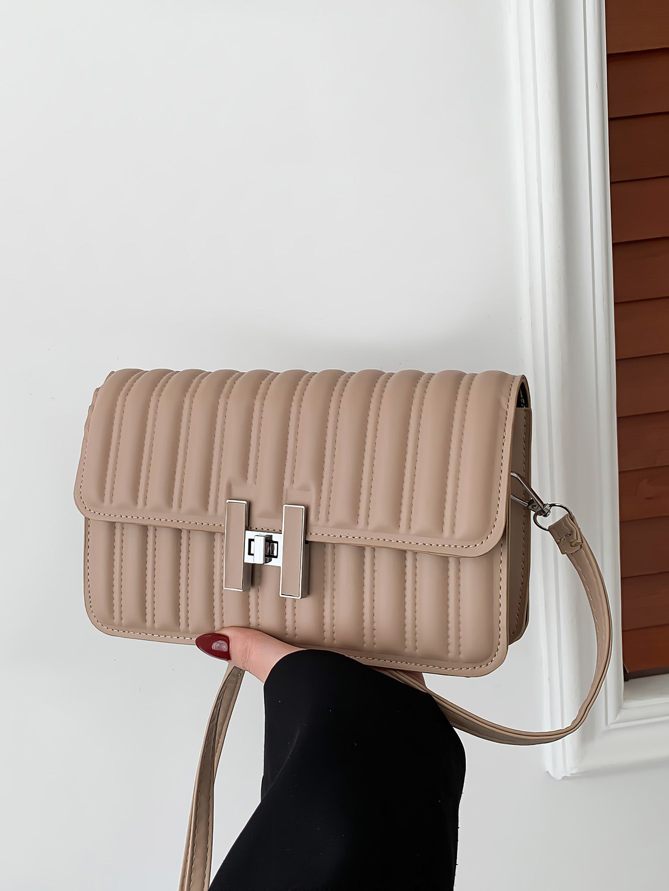 Pure-Color Street-Chic Crossbody Bag - 5 Colours
