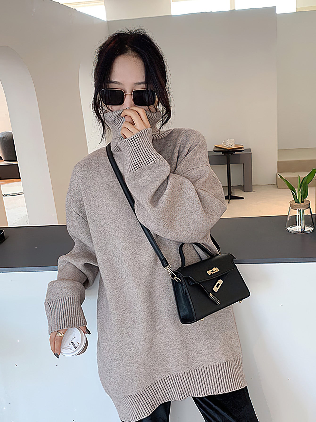 Stylish Lock Buckle Women's Bag - 5 Colours