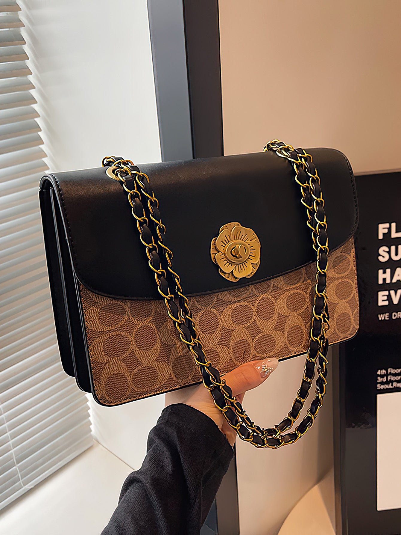 Classic Camellia Floral Women's Crossbody Chain Bag - 6 Colours