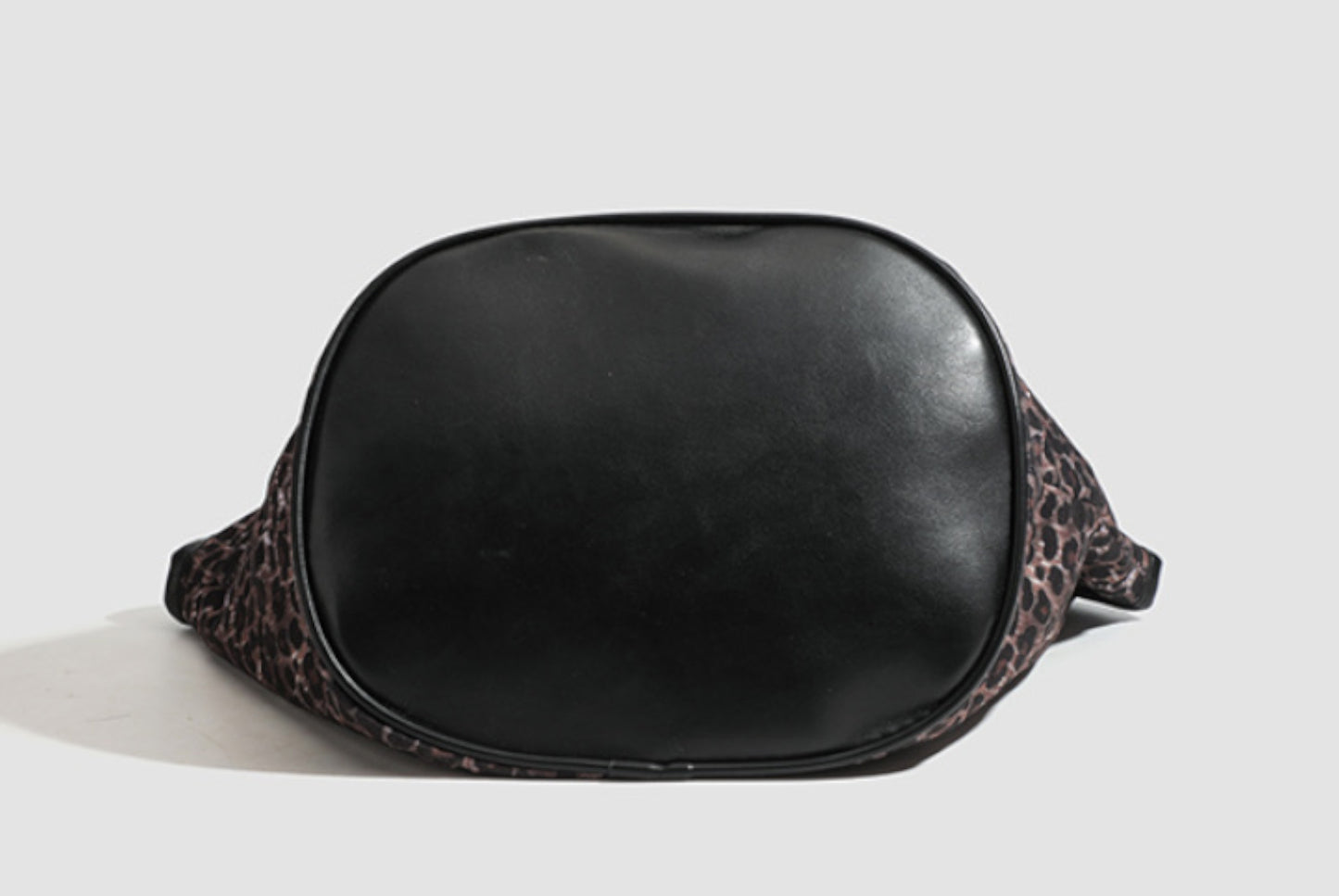 Leopard Print Large Capacity Commuter Tote Bag