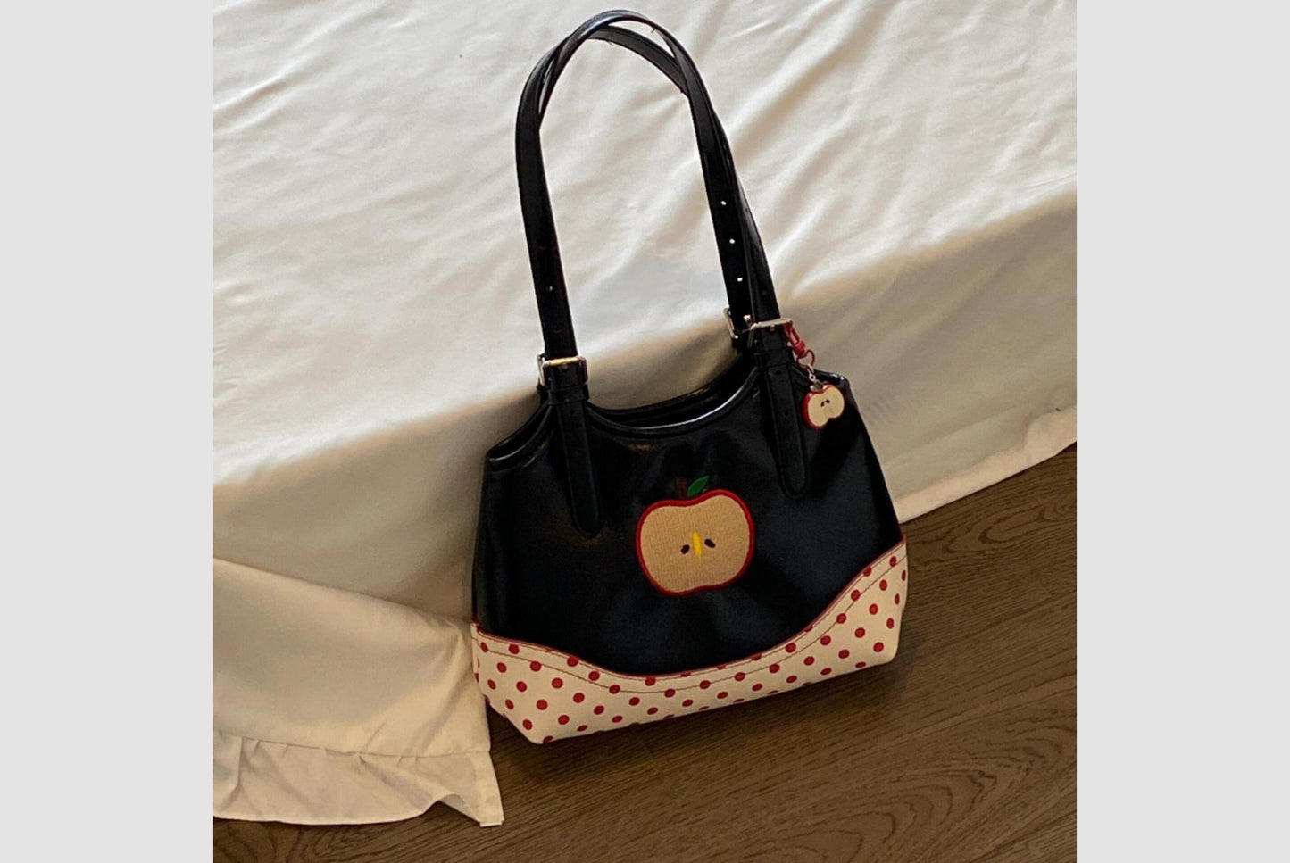 Women's stylish commuter tote bag