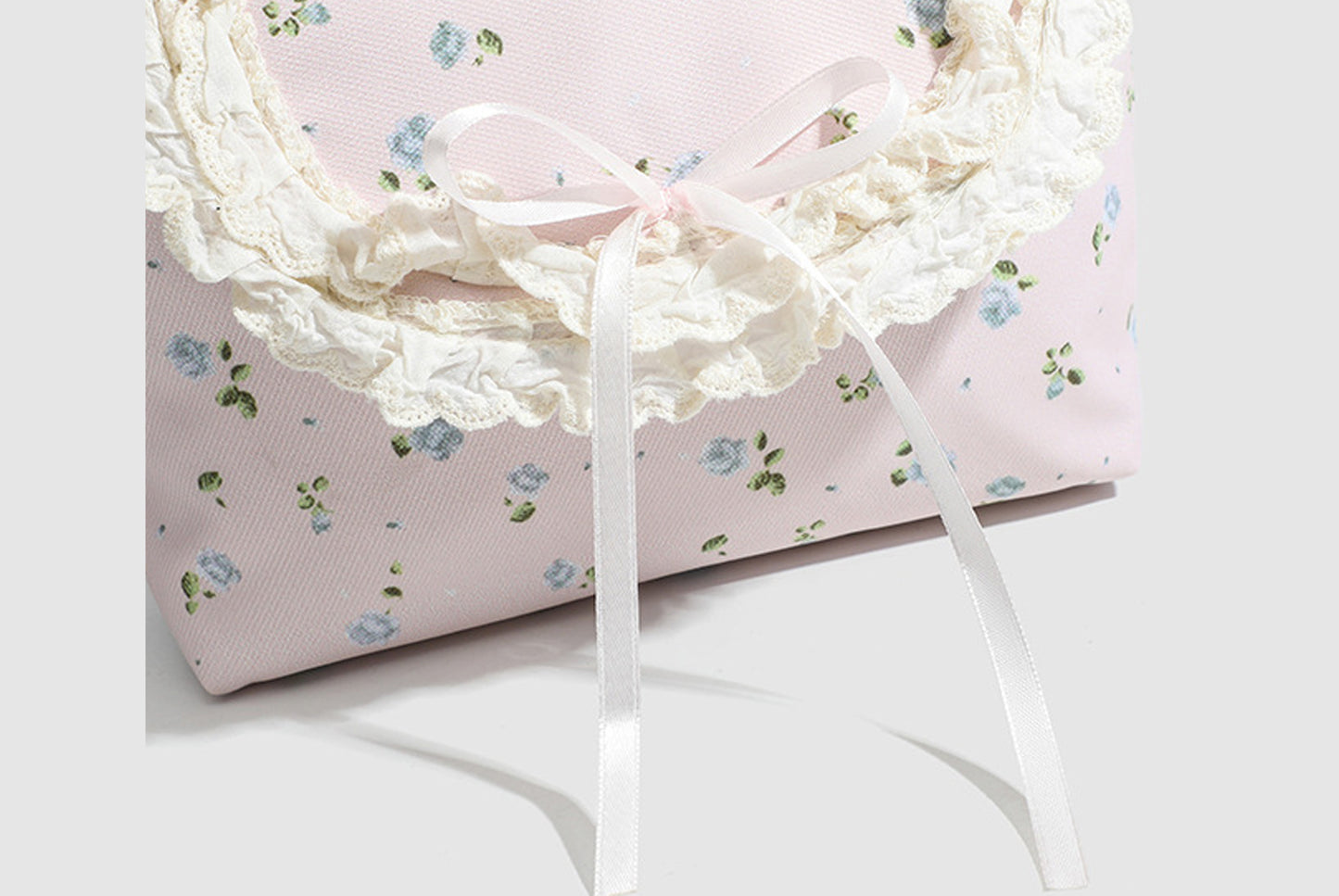 Fresh and elegant floral crossbody bag