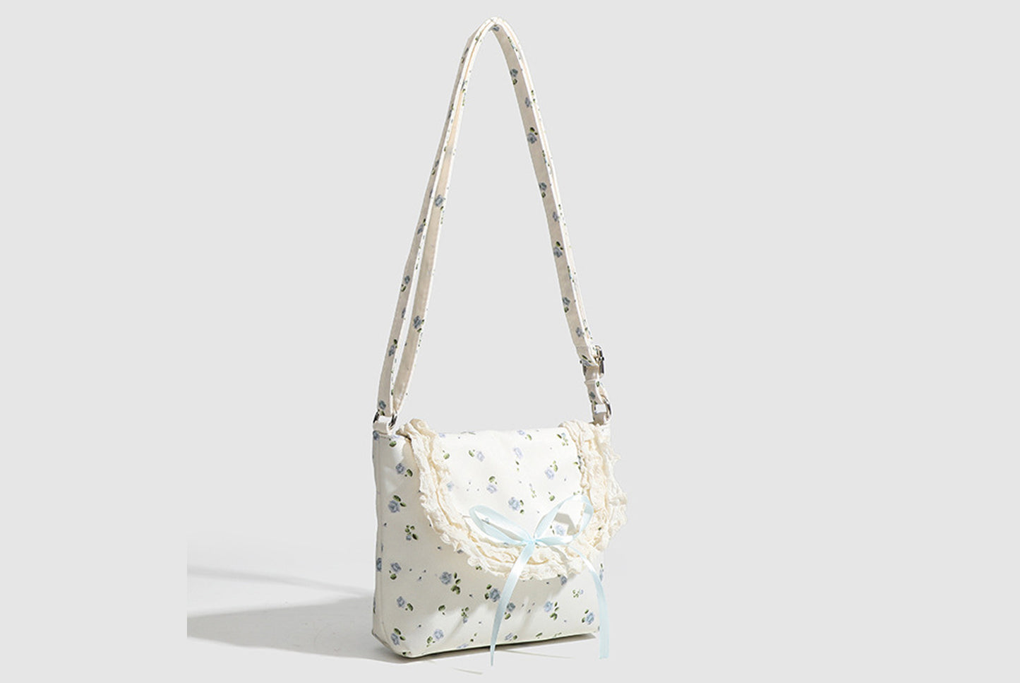 Fresh and elegant floral crossbody bag