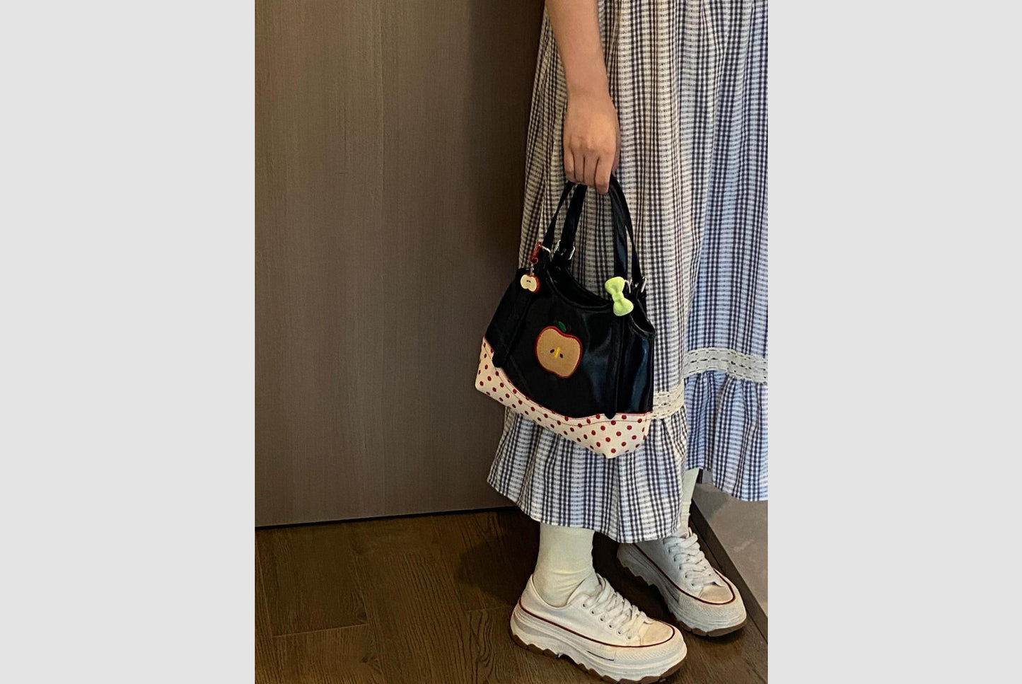 Women's stylish commuter tote bag