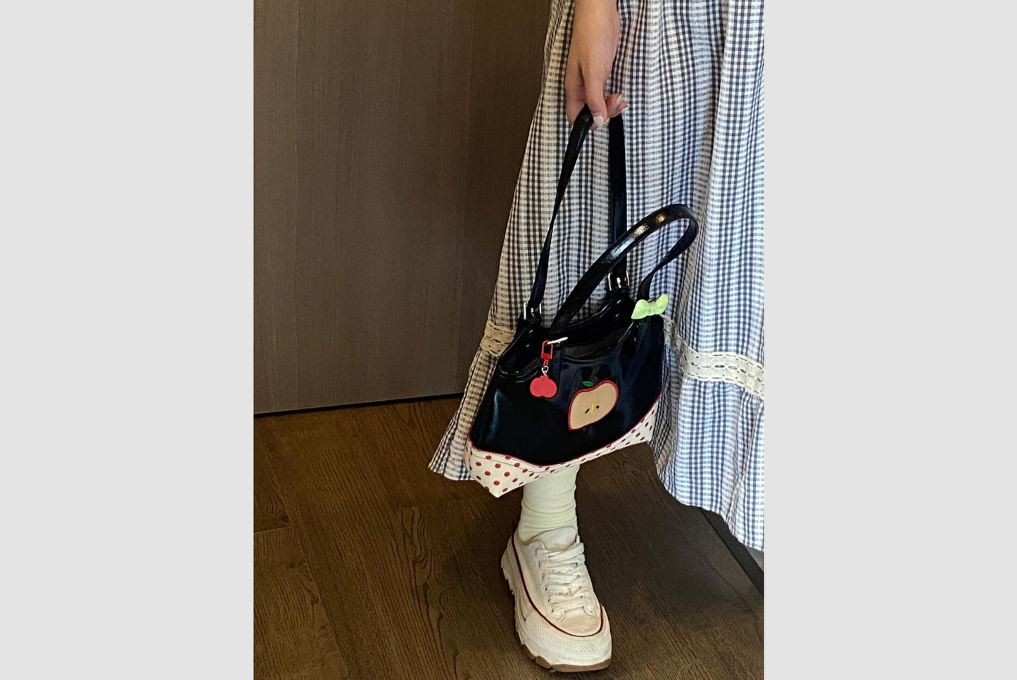 Women's stylish commuter tote bag