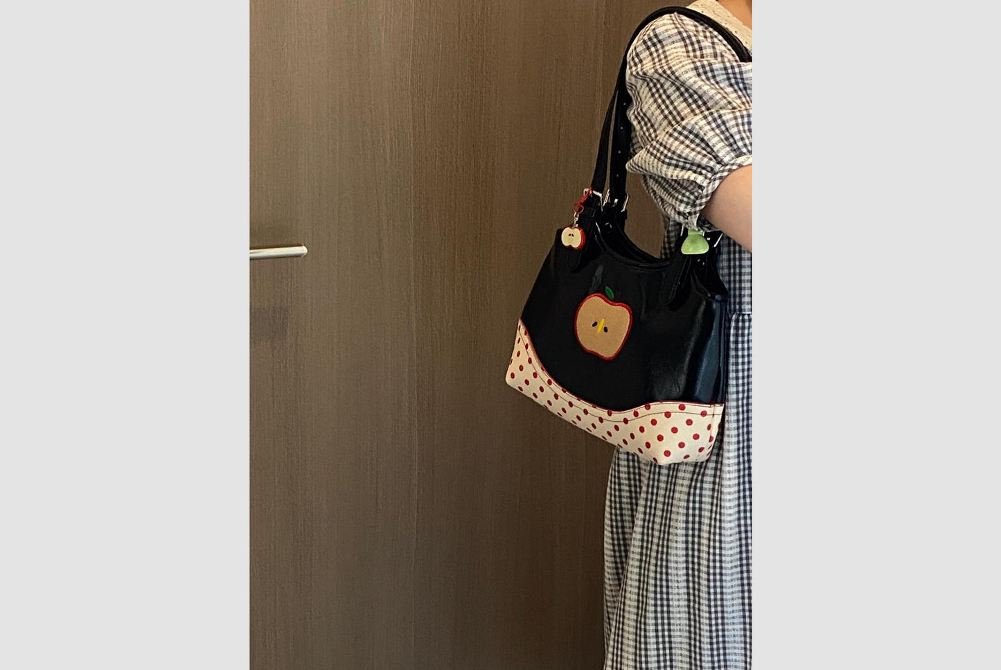 Women's stylish commuter tote bag