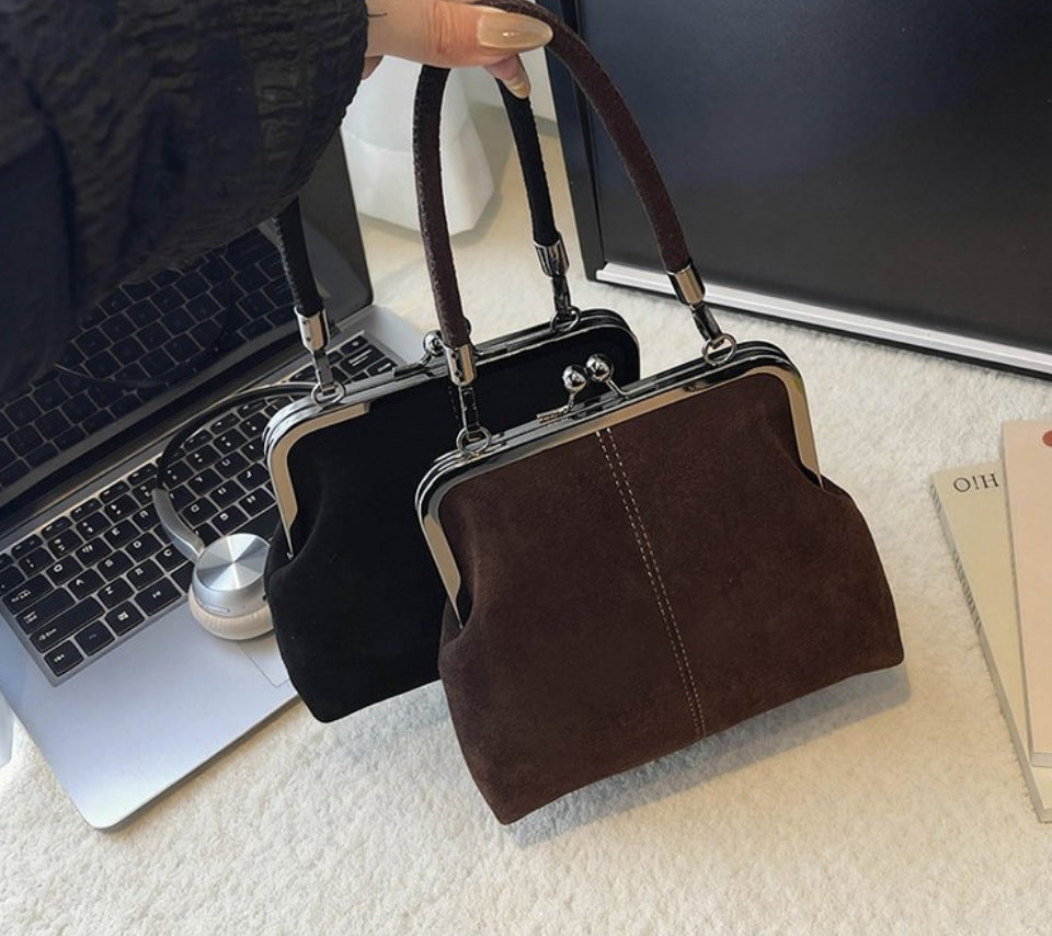 Versatile and Stylish Crossbody Bag