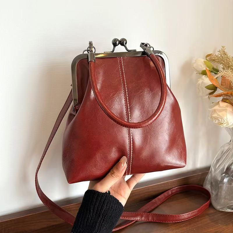 Versatile and Stylish Crossbody Bag