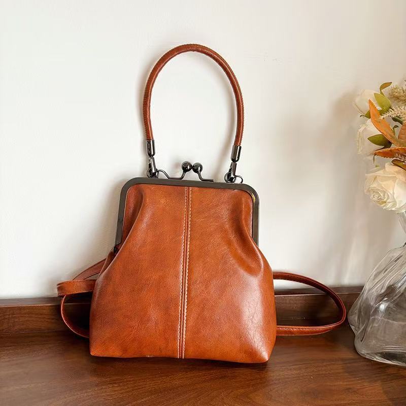 Versatile and Stylish Crossbody Bag
