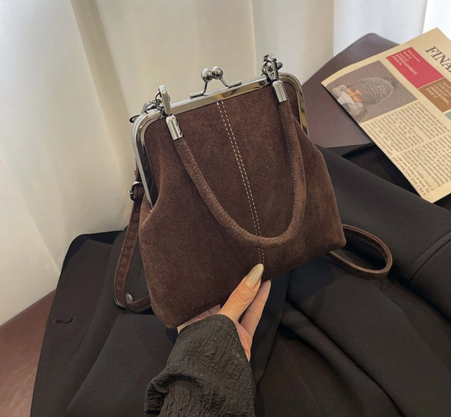 Versatile and Stylish Crossbody Bag