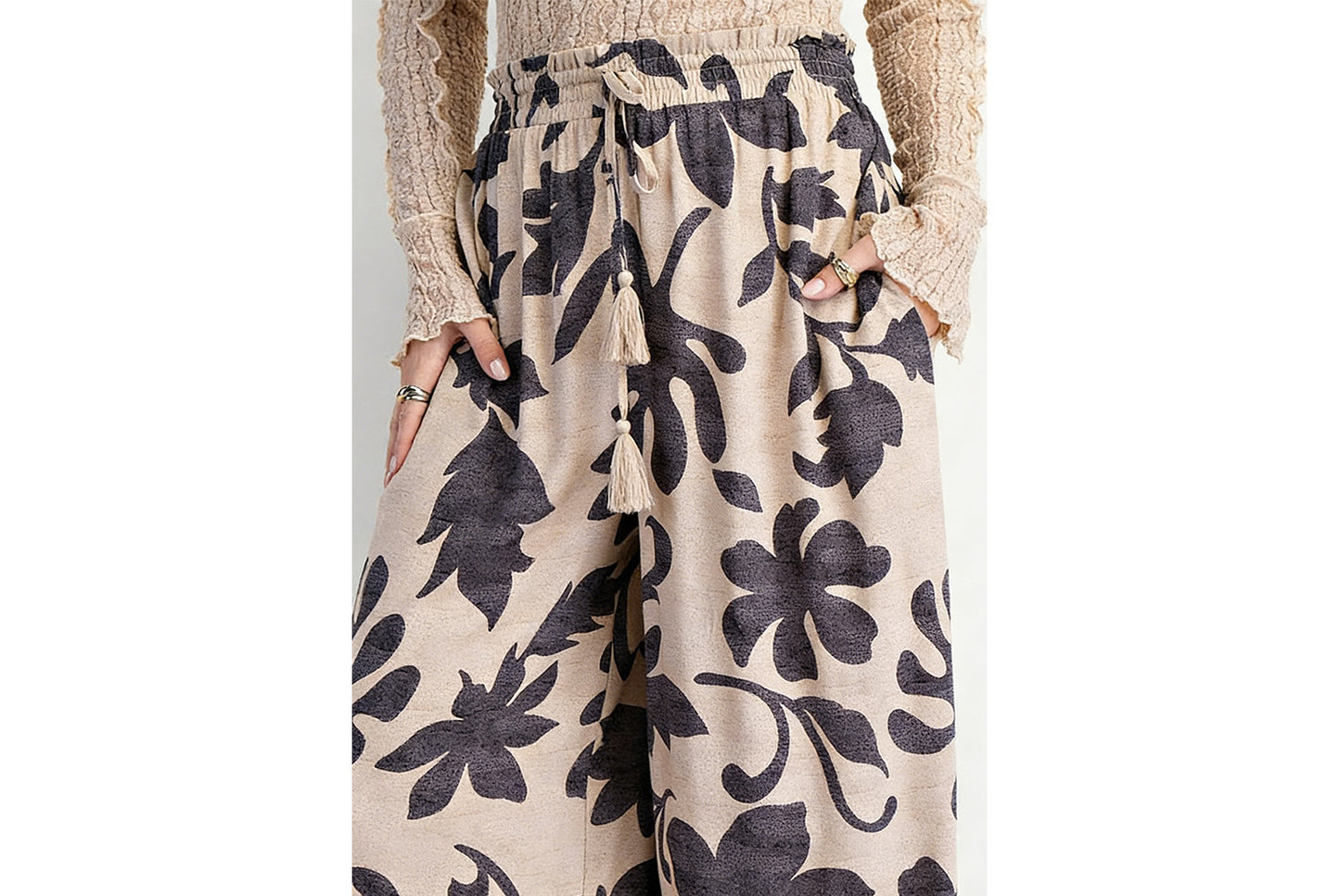 **Floral Print Long-Sleeved Two-Piece Set**