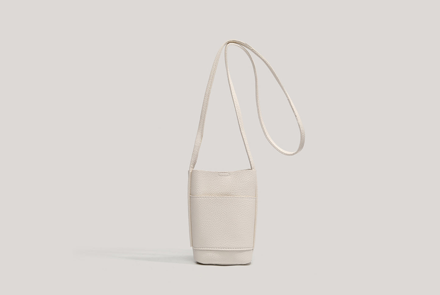 Lightweight and Stylish Crossbody Bucket Bag