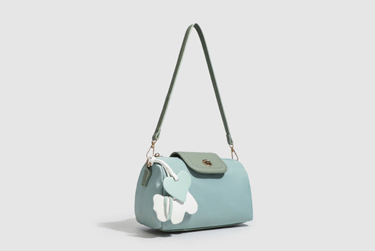 Stylish and versatile commuter handbag