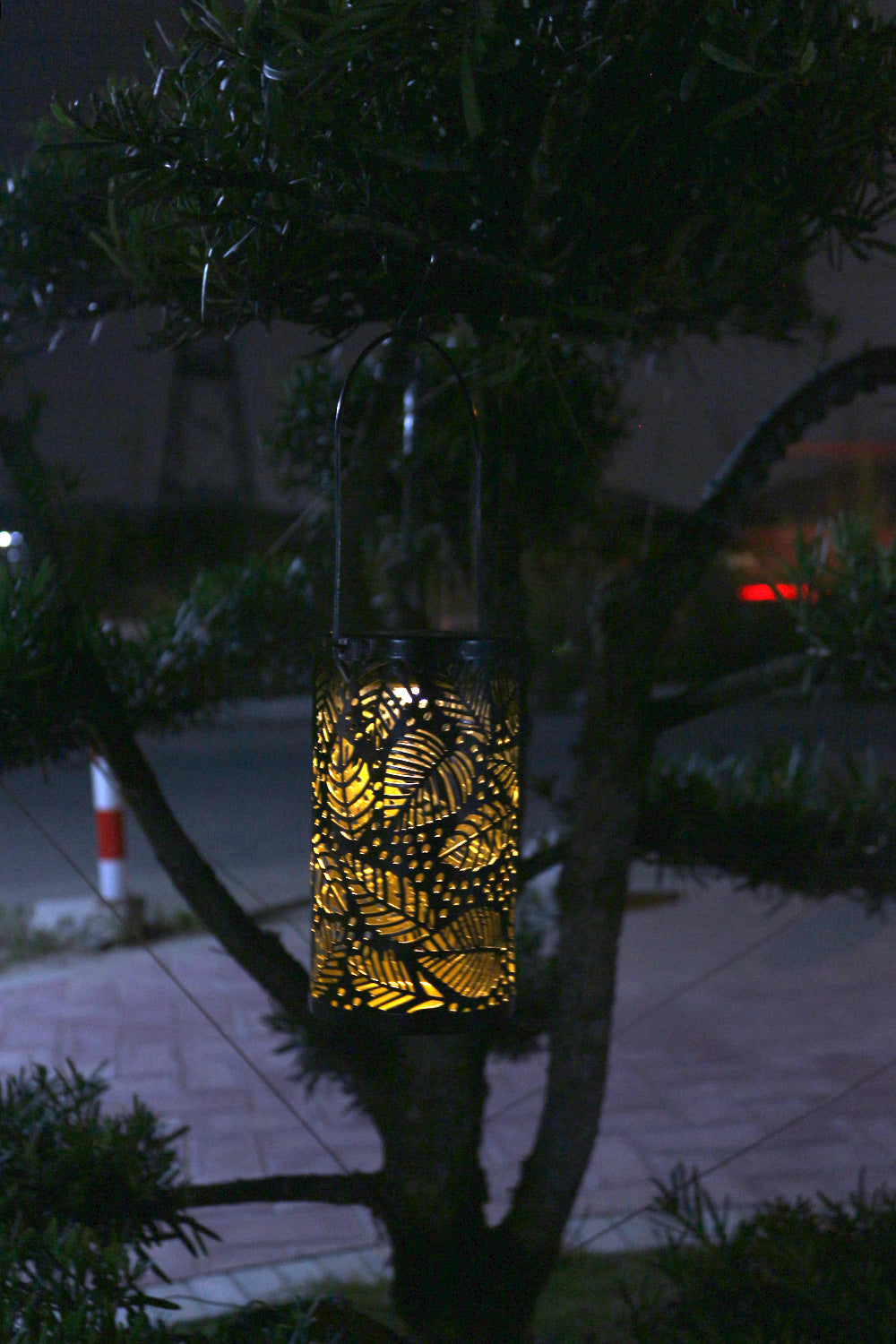 Solar-Powered Wrought Iron Hollow Projector Light