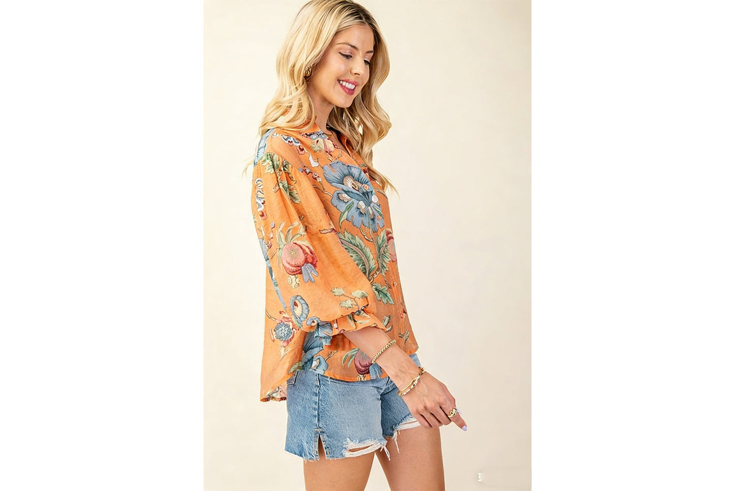 Fashionable Printed V-Neck Three-Quarter Sleeve Women's Shirt