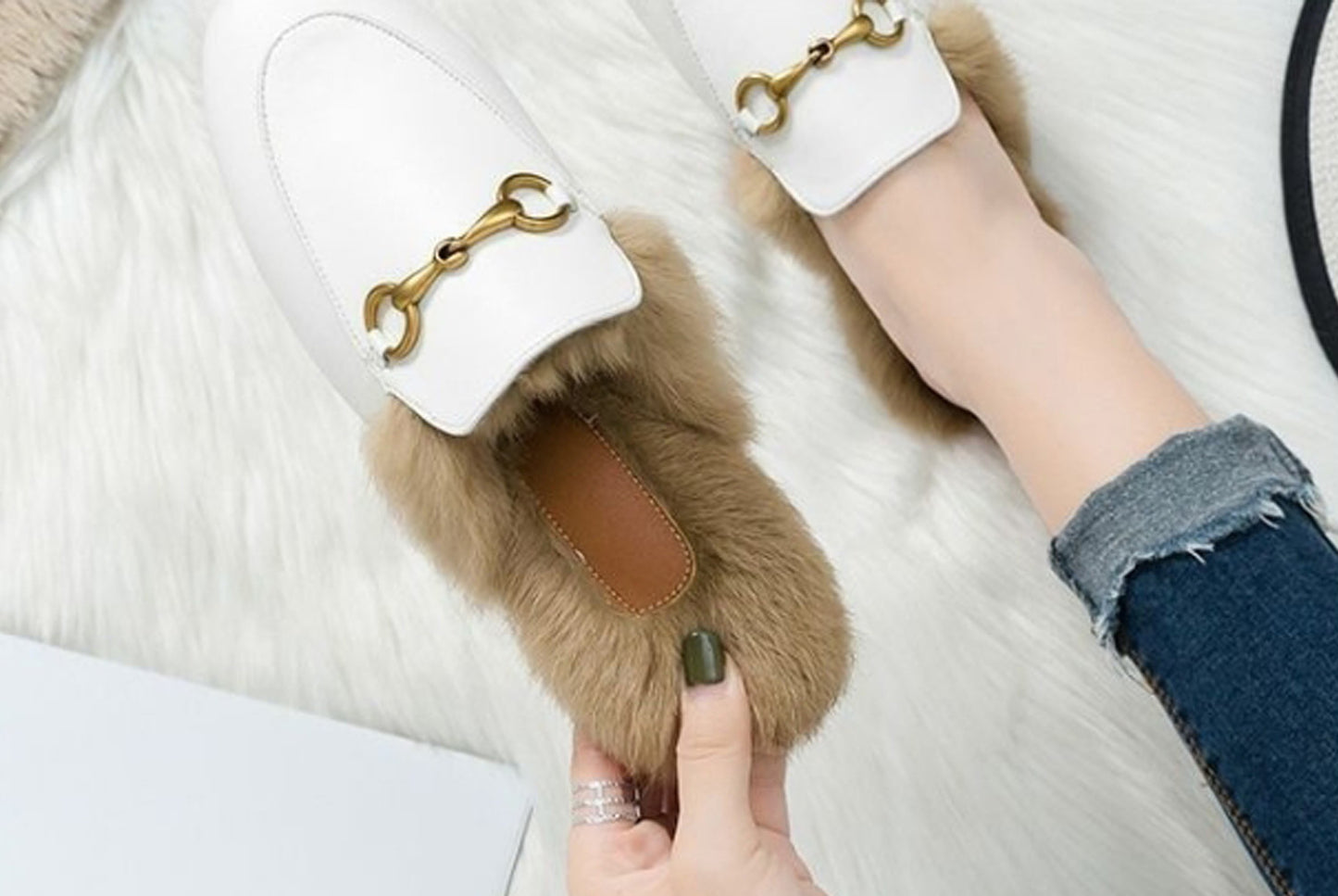 **Autumn/Winter Outerwear Furry Slippers, Stylish Mules**
