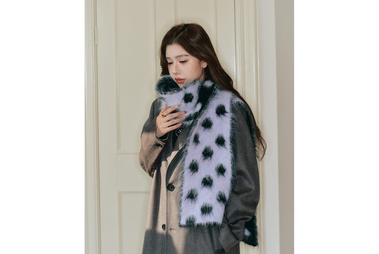 Fashionable Retro Color-Blocked Long-Pile Polka Dot Scarf