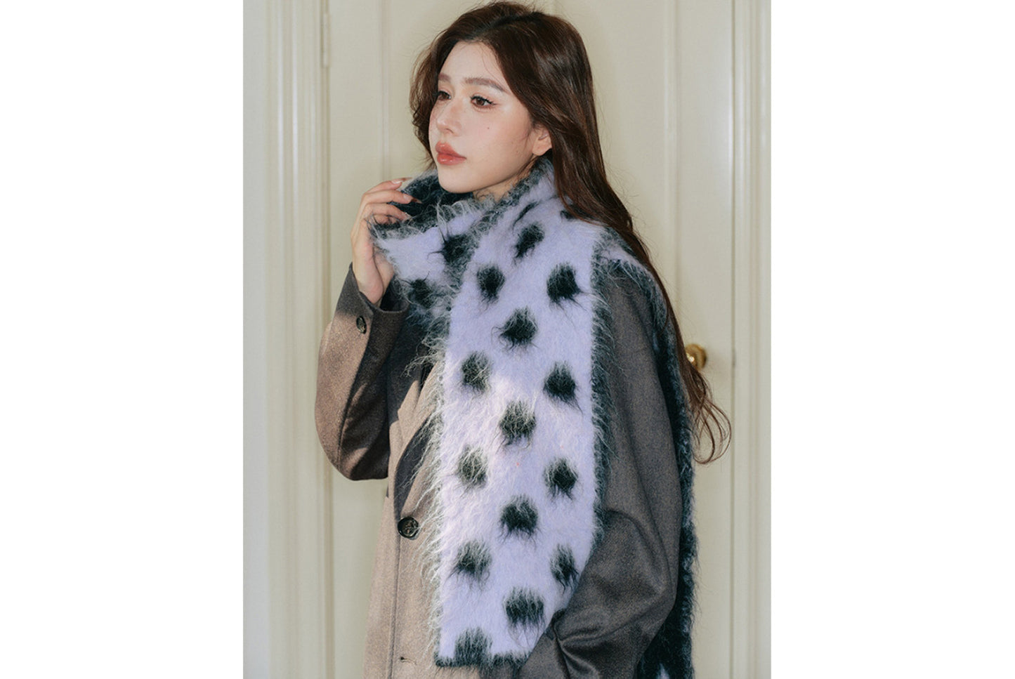 Fashionable Retro Color-Blocked Long-Pile Polka Dot Scarf