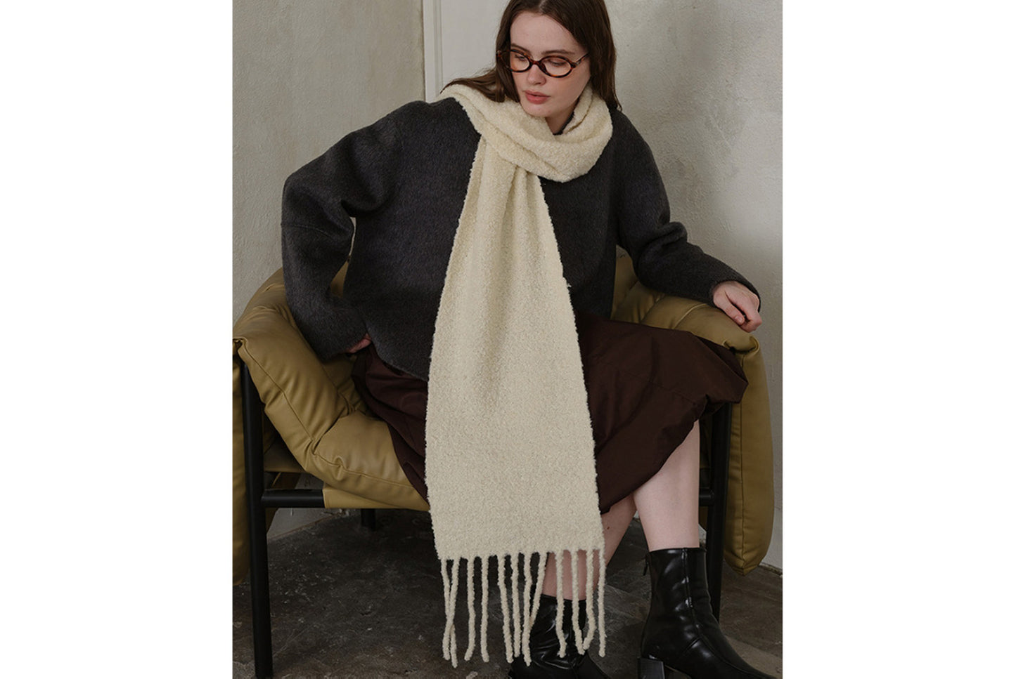80% Wool Tassel Scarf