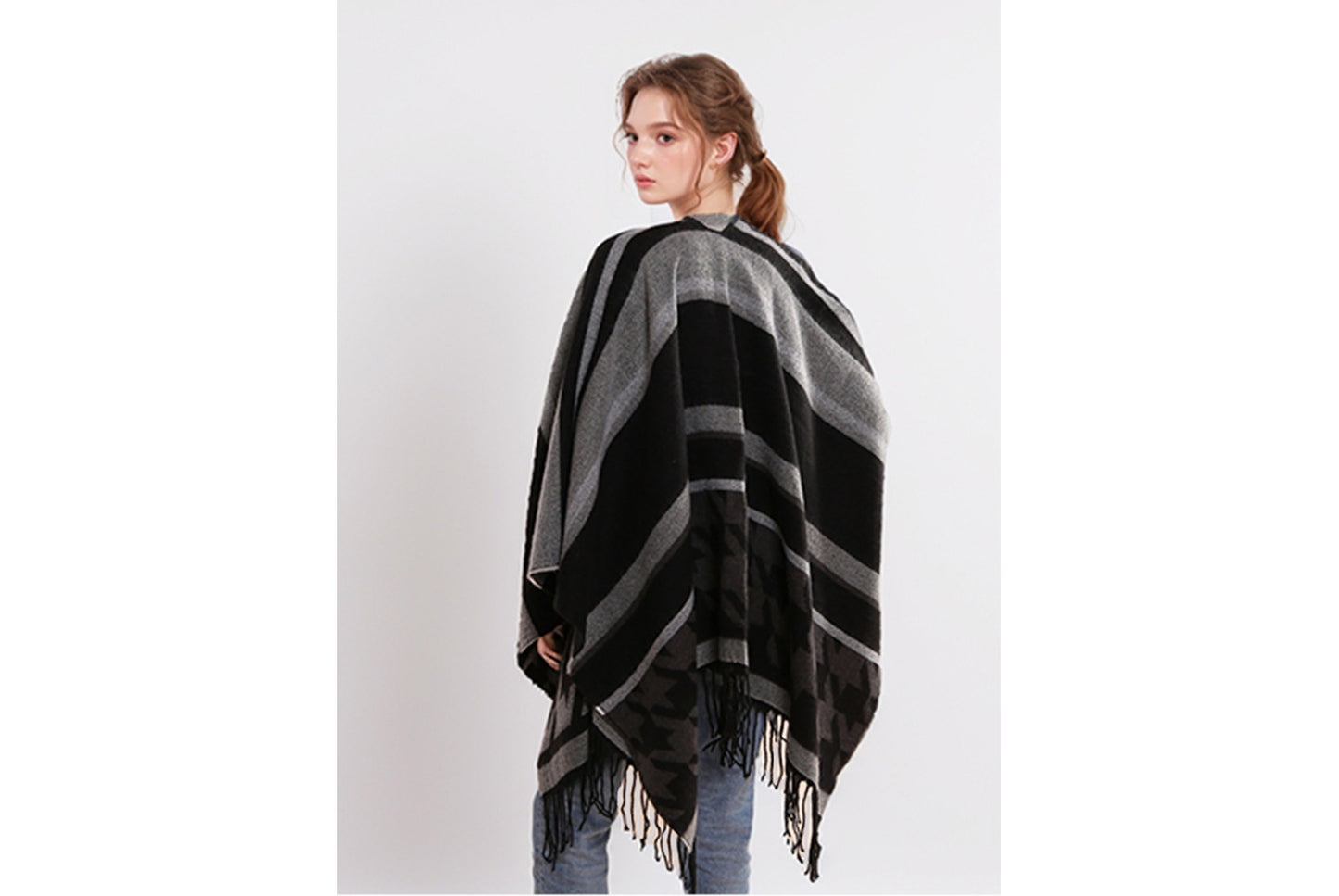Houndstooth Tassel Scarf/Shawl