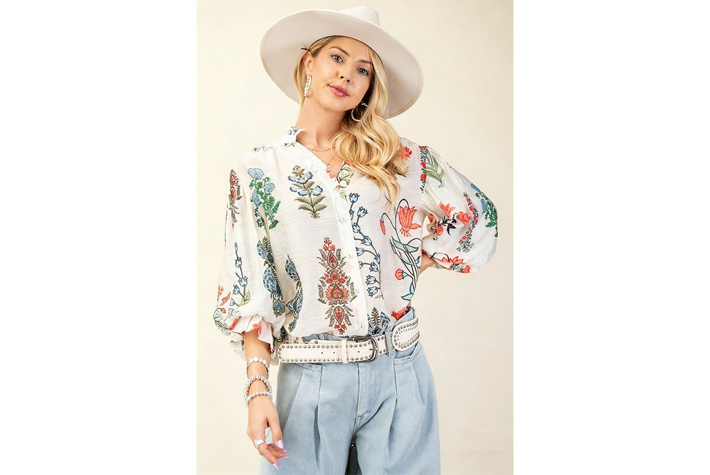 Fashionable Printed V-Neck Three-Quarter Sleeve Women's Shirt