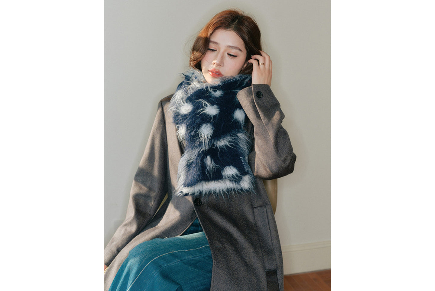 Fashionable Retro Color-Blocked Long-Pile Polka Dot Scarf
