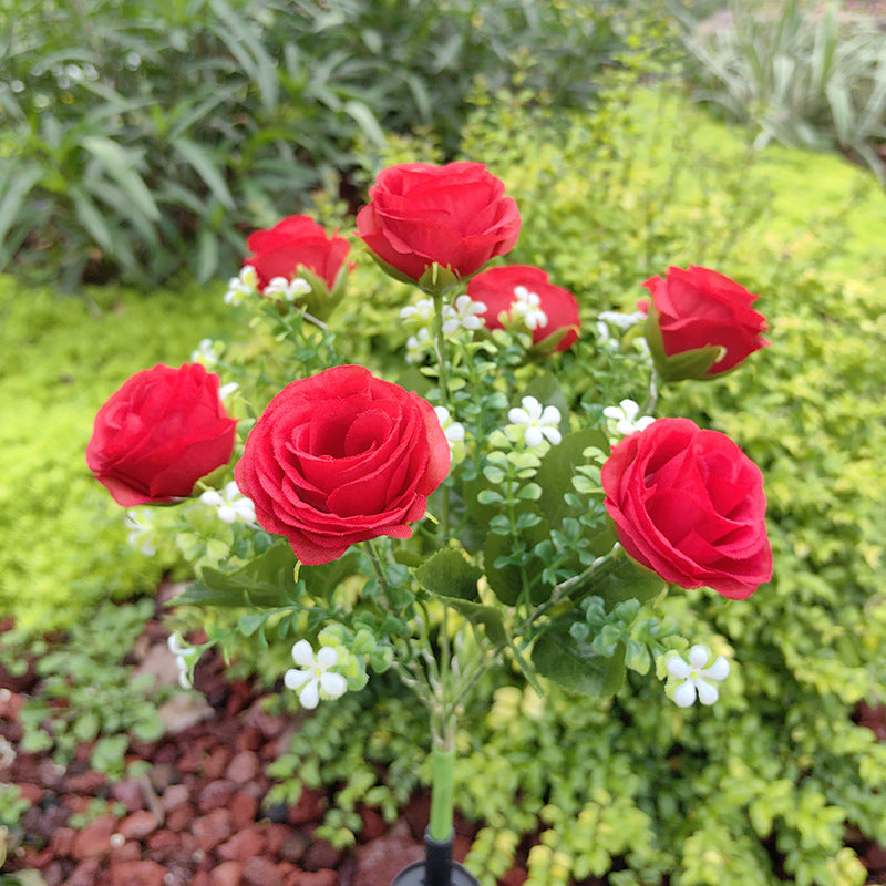 Solar-Powered 7-Head Rose Light
