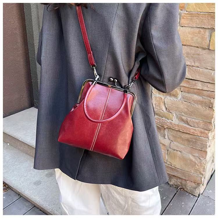 Versatile and Stylish Crossbody Bag