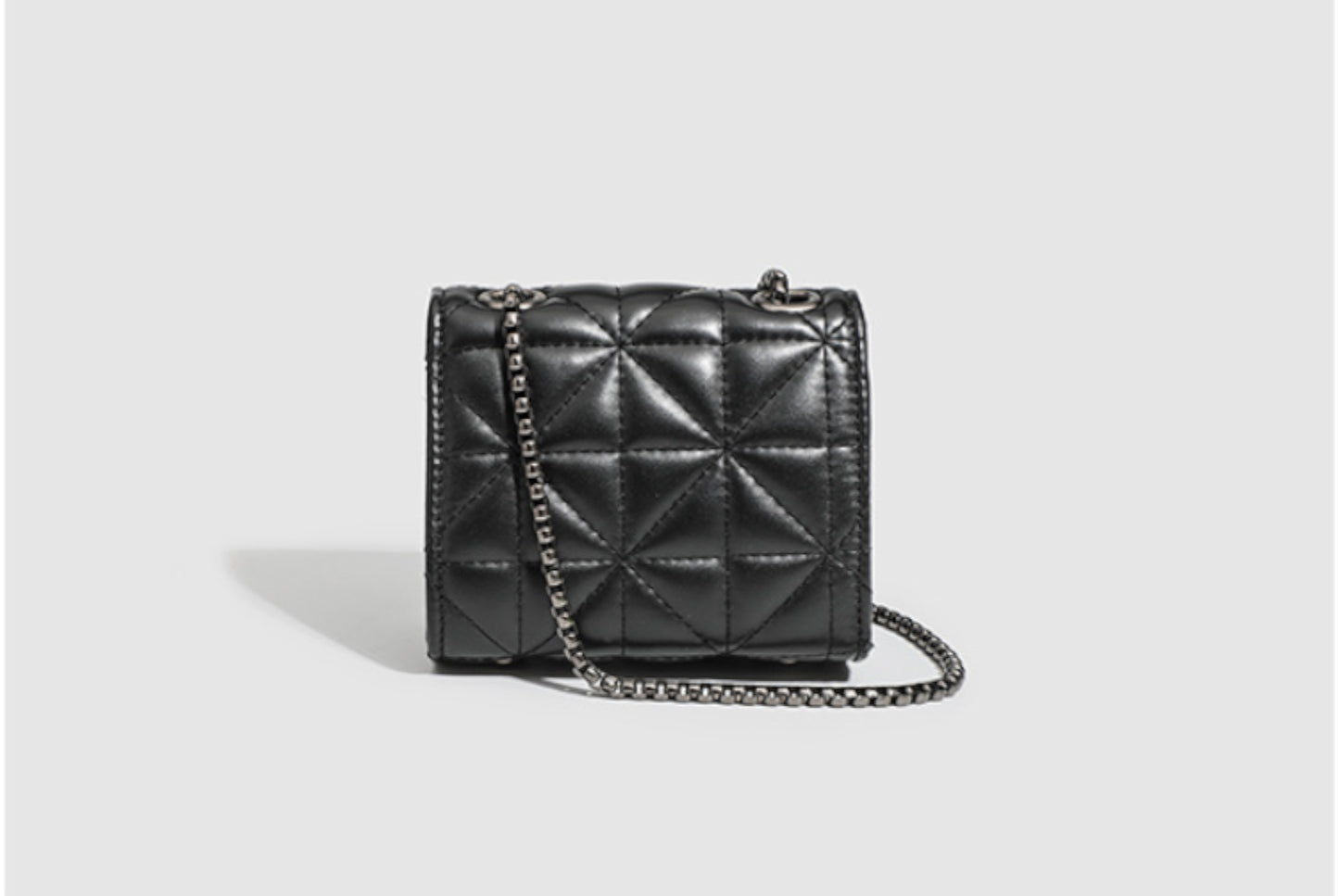 High-End Diamond-Quartz Chain Mini Bag