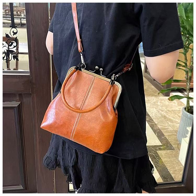Versatile and Stylish Crossbody Bag